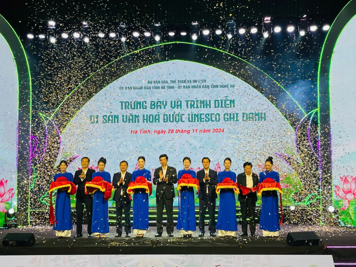 Khai mạc Festival “Về miền ví, giặm – Kết nối tinh hoa di sản”