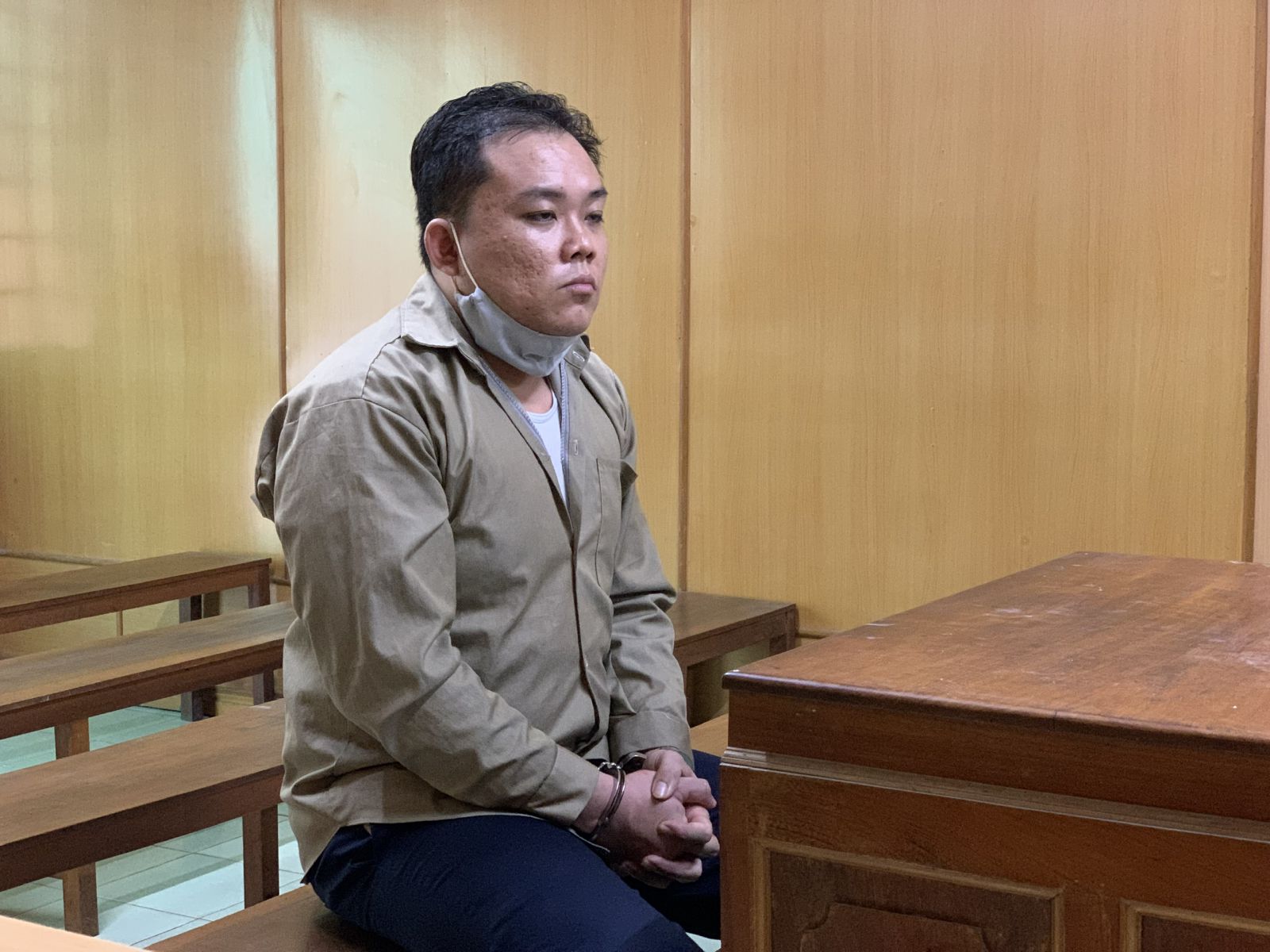 Bị cáo Huỳnh Tấn Đạt trước giờ nghị án 